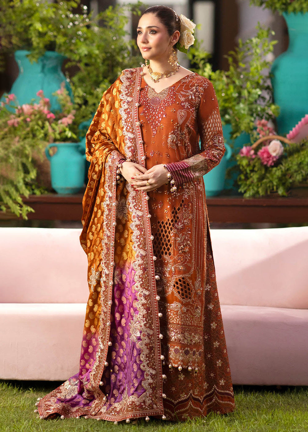 Buy Now Jhoomro Luxury Formals '26 by Nureh | NL-98 Elyana Online in US, UK, Canada, France, Italy, Germany, Greece, Sweden, Netherlands & Worldwide at Empress.