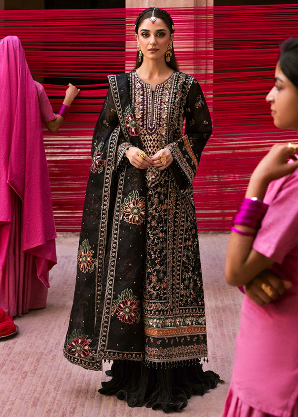 Buy Now The Empress Wedding Formals '25 by Emaan Adeel | NOCTELLE Online in USA, UK, Canada, France, Italy, Germany, Qatar, UAE & Worldwide at Empress Clothing.