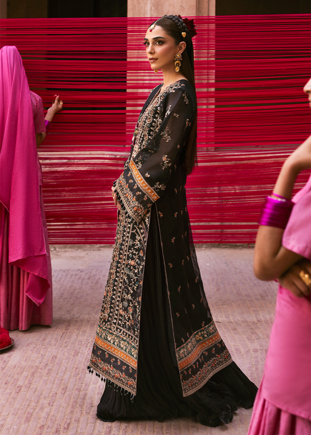 Buy Now The Empress Wedding Formals '25 by Emaan Adeel | NOCTELLE Online in USA, UK, Canada, France, Italy, Germany, Qatar, UAE & Worldwide at Empress Clothing.