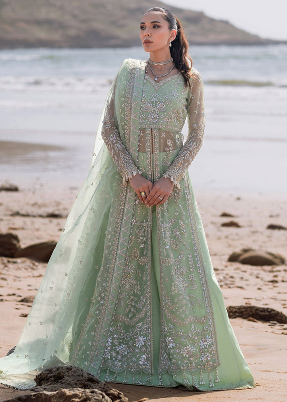 Buy Now Kamari Reveuse Wedding Formals '24 by Emaan Adeel | NOIR Online at Empress Online in USA, UK, Canada & Worldwide at Empress Clothing. 