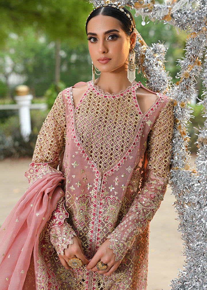 Buy Now Singhar Wedding Formals '24 by Qalamkar | RF-02 SALEHA Online at Empress Online in USA, Italy, Canada & Worldwide at Empress Clothing. 