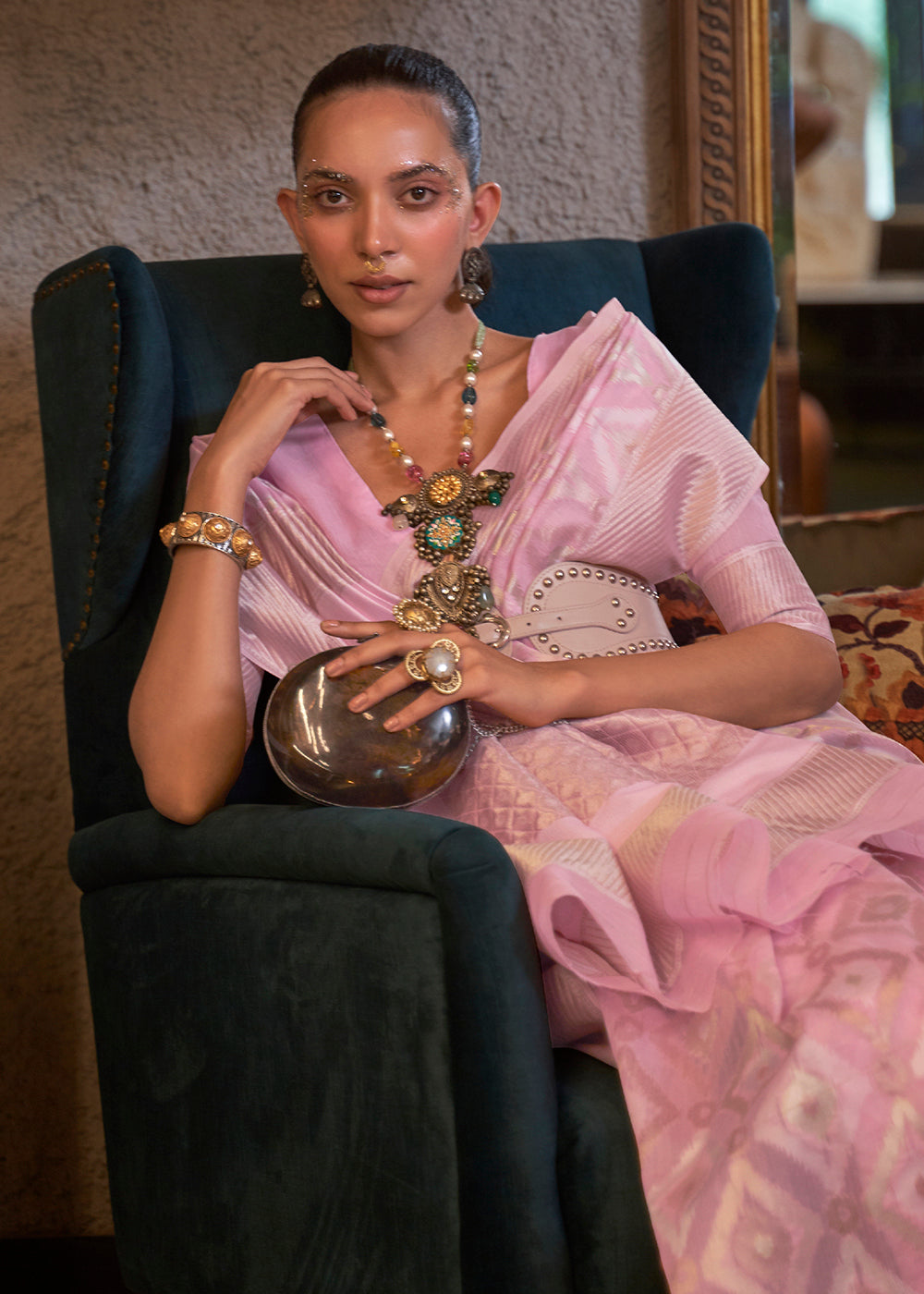 Shop Now Astounding Pink Zari Weaving Linen Designer Saree from Empress Clothing in USA, UK, Canada & Worldwide. 