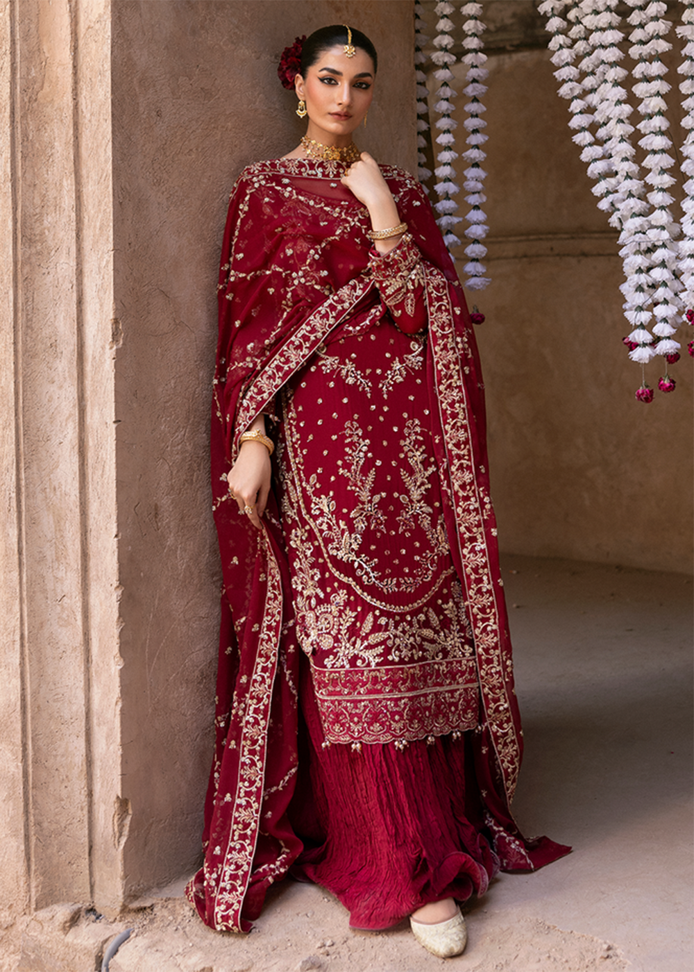 Buy Now The Empress Wedding Formals '25 by Emaan Adeel | ROSMYN Online in USA, UK, Canada, France, Italy, Germany, Qatar, UAE & Worldwide at Empress Clothing.
