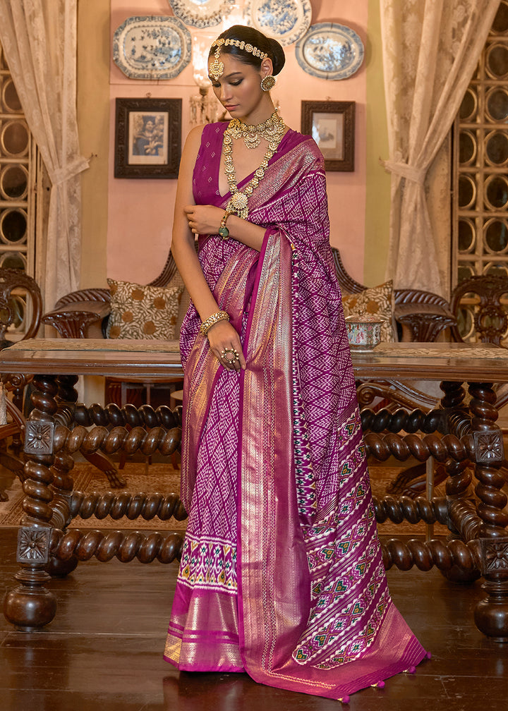 Shop Now Stupendous Magenta Woven Zari & Printed Patola Silk Traditional Saree from Empress Clothing in USA, UK, Canada & Worldwide.