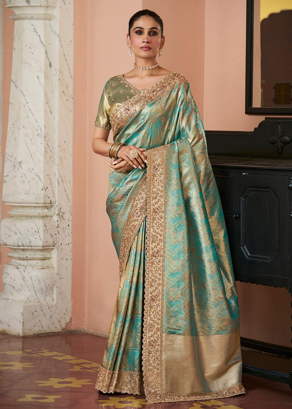 Buy Now Premium Green Kanjivaram Soft Silk Wedding Wear Saree Online in US, UK, Canada, France, Germany, Denmark, Sweden, Austria, UAE & Worldwide at Empress.