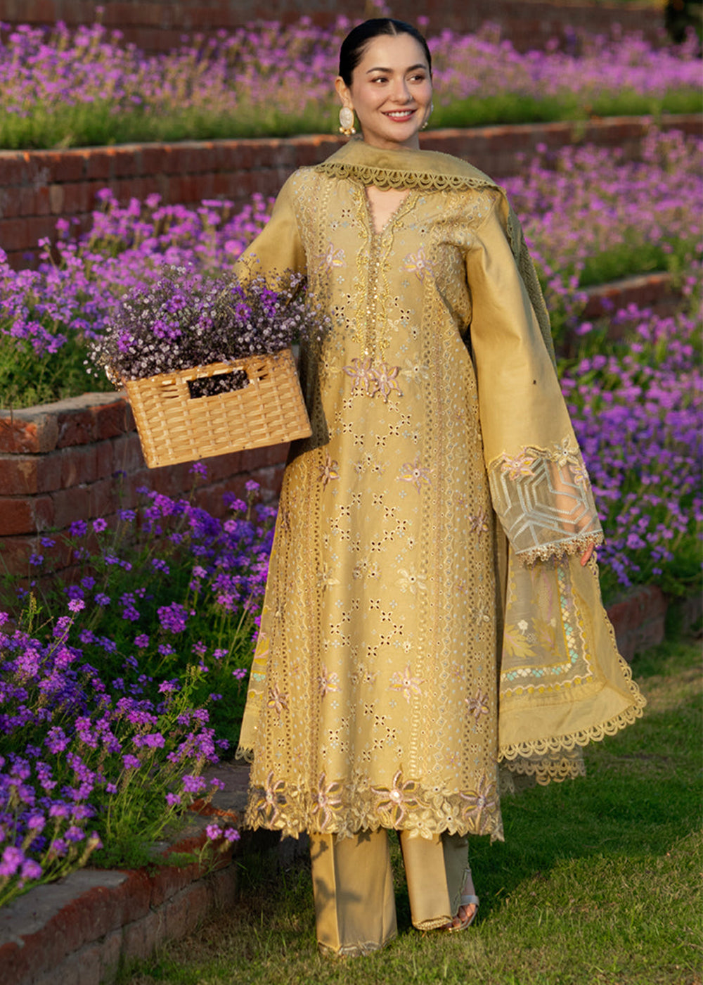 Buy Now Luxury Eid Collection '26 by Rang Rasiya | Raha Online in US, UK, Canada, France, Greece, Germany, Ireland, Sweden, Denmark, UAE & Worldwide at Empress.