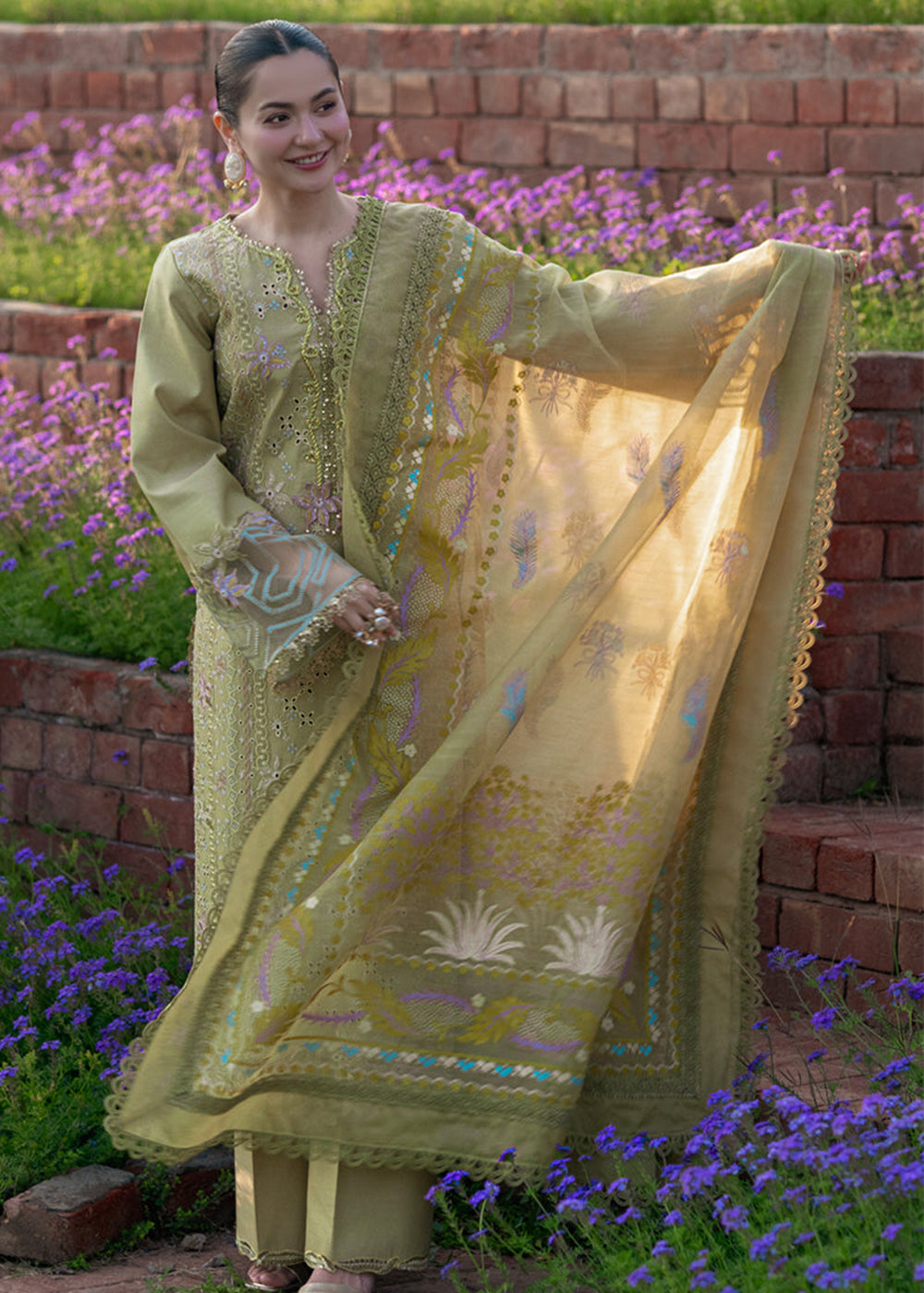 Buy Now Luxury Eid Collection '26 by Rang Rasiya | Raha Online in US, UK, Canada, France, Greece, Germany, Ireland, Sweden, Denmark, UAE & Worldwide at Empress.