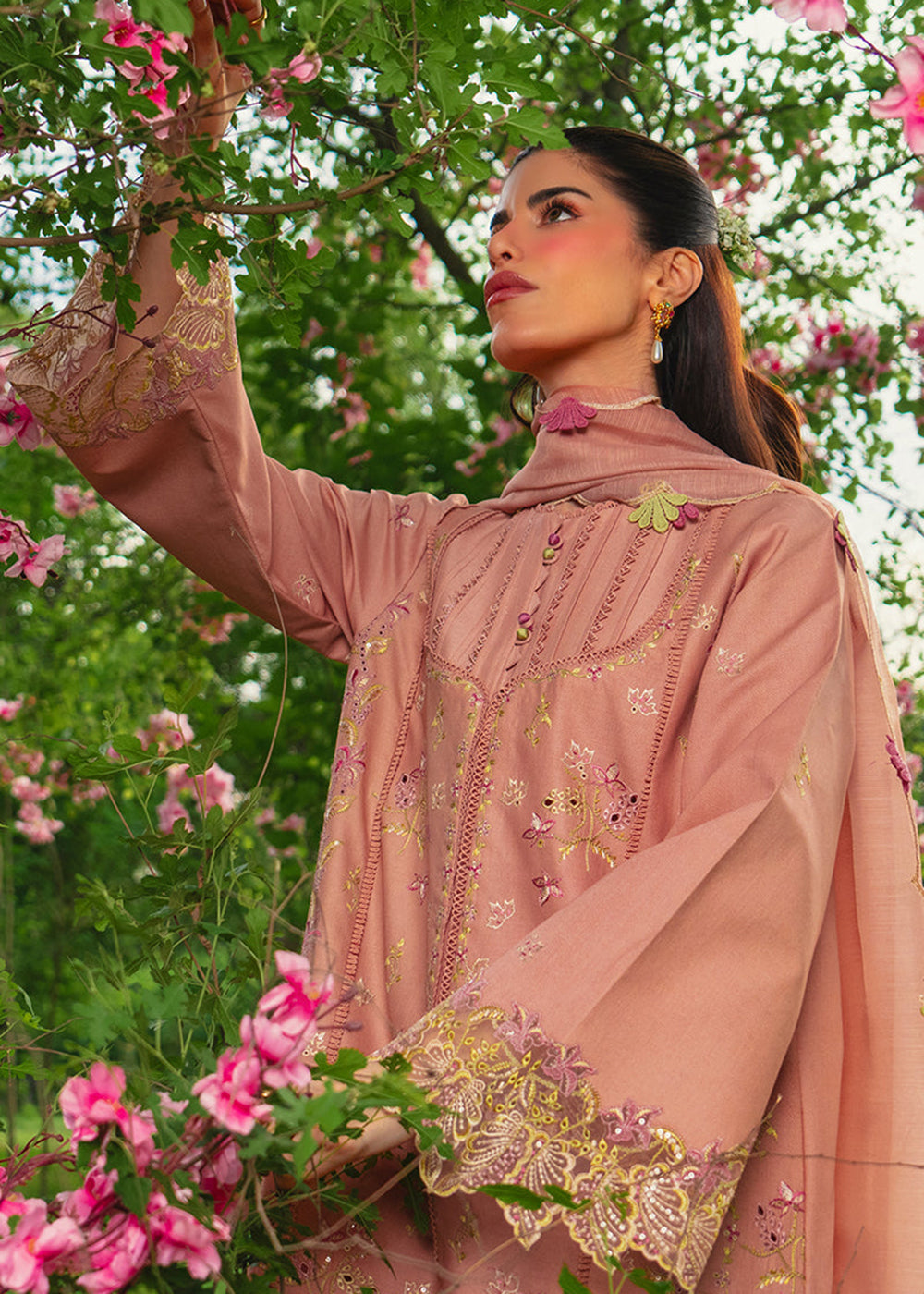 Buy Now Luxury Eid Collection '26 by Rang Rasiya | Rania Online in US, UK, Canada, France, Greece, Germany, Ireland, Sweden, Denmark, UAE & Worldwide at Empress.