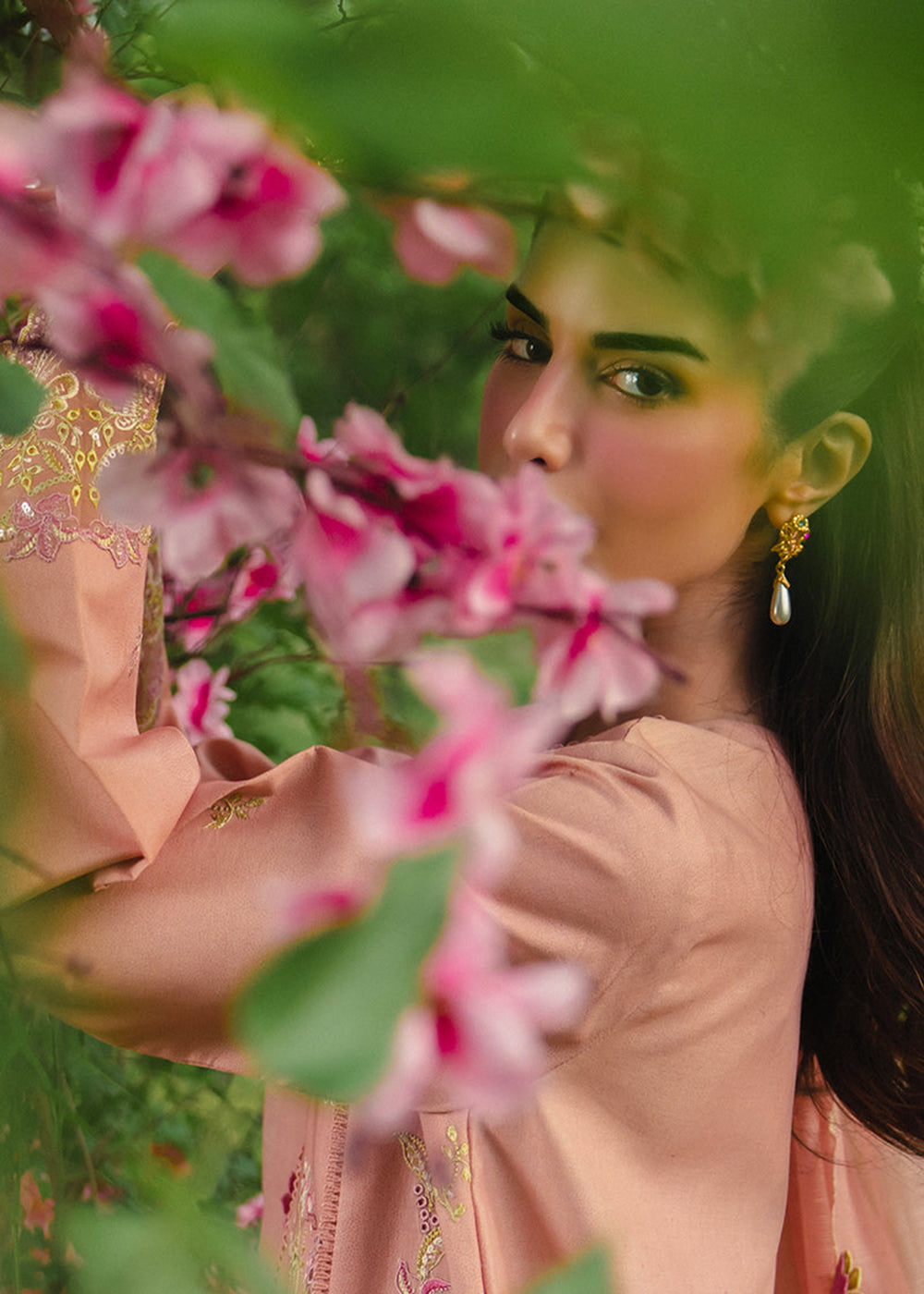 Buy Now Luxury Eid Collection '26 by Rang Rasiya | Rania Online in US, UK, Canada, France, Greece, Germany, Ireland, Sweden, Denmark, UAE & Worldwide at Empress.