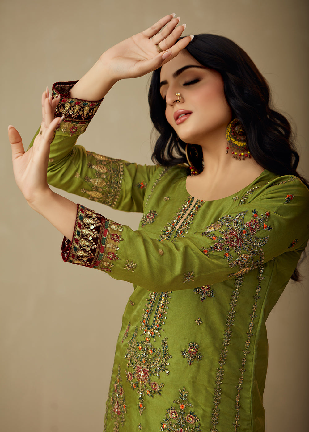Parrot Green Organza Embroidered Traditional Salwar Kameez Parrot Green Organza Embroidered Traditional Salwar Kameez