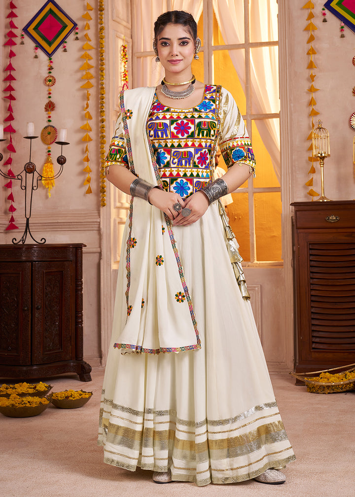 Buy Cotton Chaniya Choli in White for Navratri Online in US, UK, Canada, France, Germany, Italy, Singapore, Austria, UAE, Denmark & Worldwide at Empress.