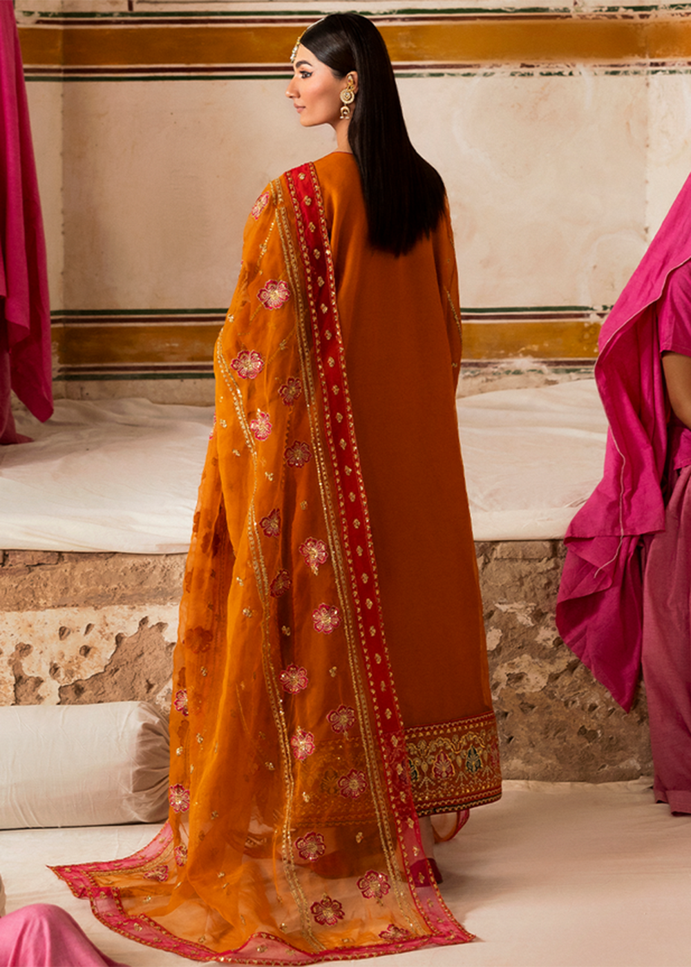 Buy Now The Empress Wedding Formals '25 by Emaan Adeel | SOLMIRA Online in USA, UK, Canada, France, Italy, Germany, Qatar, UAE & Worldwide at Empress Clothing.