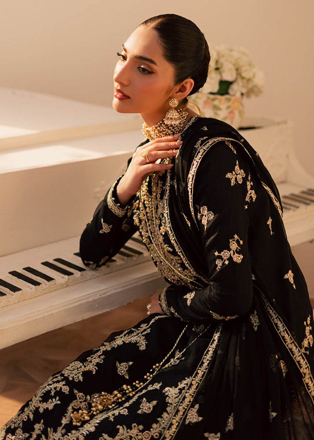 Buy Now Suave Luxury Formals '25 by Emaan Adeel | SVARA Online in US, UK, Canada, Germany, Italy, Austria, France, Denmark, UAE & Worldwide at Empress Clothing.