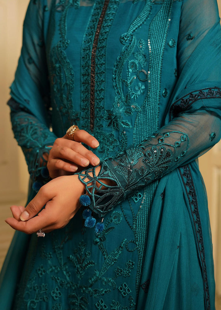 Buy Now Aarzu Luxury Formals '25 by Maryam's | Sanvi Online in USA, UK, Canada, France, Italy, Germany, Qatar, UAE, Singapore & Worldwide at Empress Clothing.