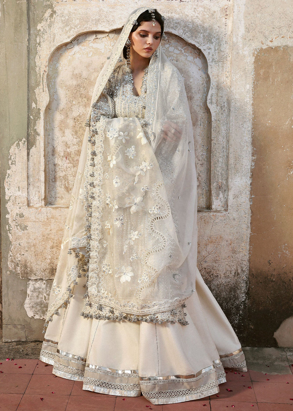 Buy Now Mussarat Wedding Formals by Hussain Rehar | Sitara Online in US, UK, Canada, France, Italy, Germany, Greece, Sweden, Africa, UAE & Worldwide at Empress.