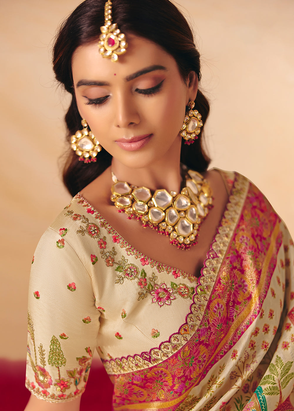 Buy Now Creamy Dola Silk Indina Handloom Weaving Saree Online in US, UK, Canada, France, Germany, Denmark, Sweden, UAE, Greece, Italy & Worldwide at Empress.