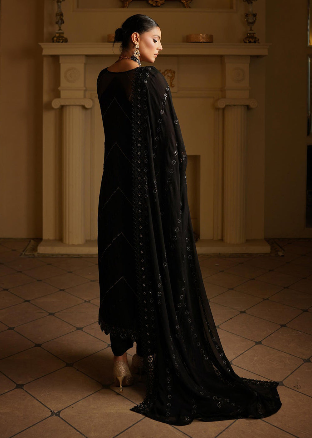 Buy Now Aarzu Luxury Formals '25 by Maryam's | Tara Online in USA, UK, Canada, France, Italy, Germany, Qatar, UAE, Singapore & Worldwide at Empress Clothing.