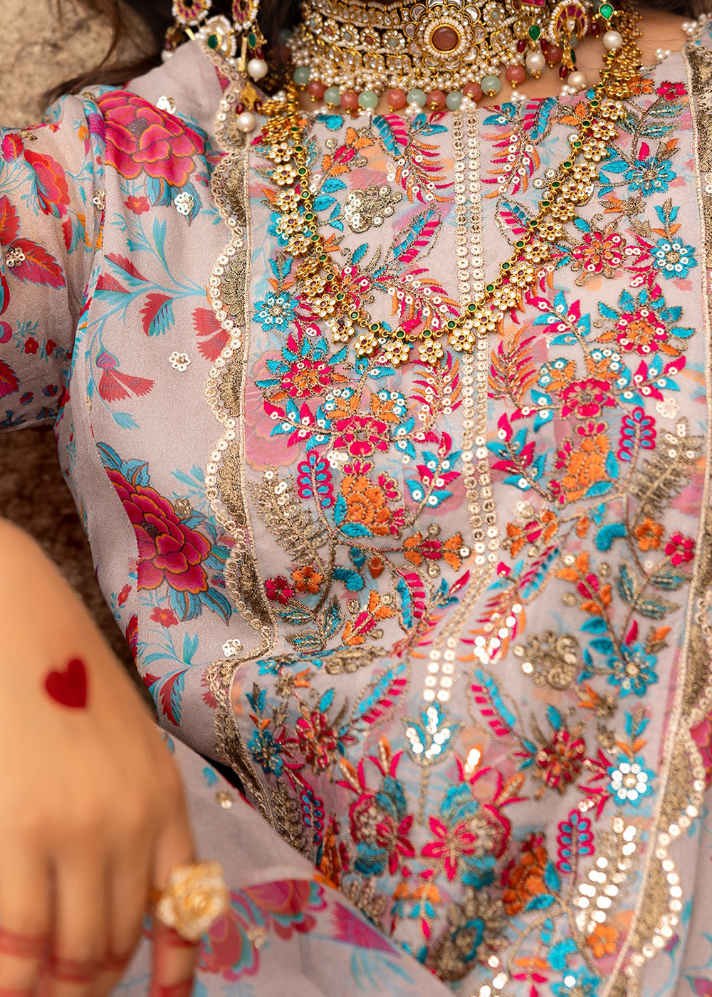 Buy Now Vasal Luxury Chiffon Collection 25 by Charizma | VSL25-08 Online in US, UK, Canada, Germany, Italy, Austria, France, UAE & Worldwide at Empress Clothing