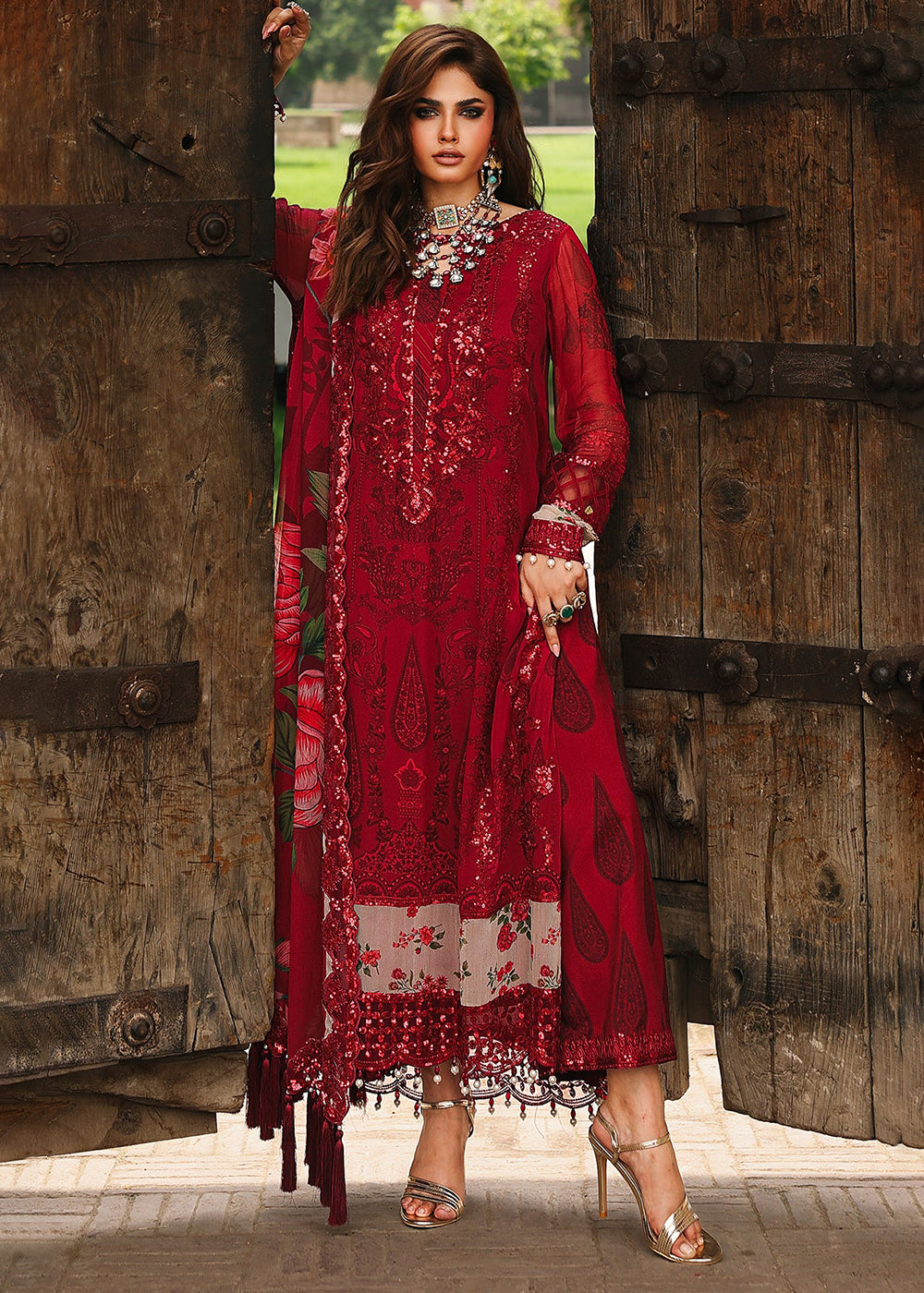 Buy Now Vasal Luxury Chiffon Collection '25 by Charizma | VSL5-25 Online in USA, UK, Canada, France, Italy, Germany, Spain, UAE & Worldwide at Empress Clothing.