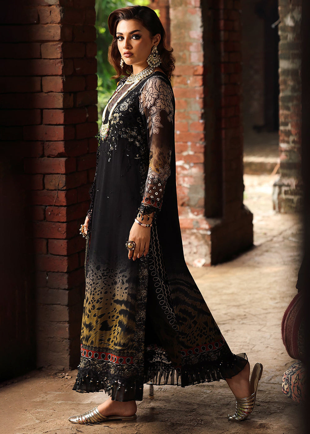 Buy Now Vasal Luxury Chiffon Collection '25 by Charizma | VSL5-36 Online in USA, UK, Canada, France, Greece, Germany, Ireland & Worldwide at Empress Clothing.