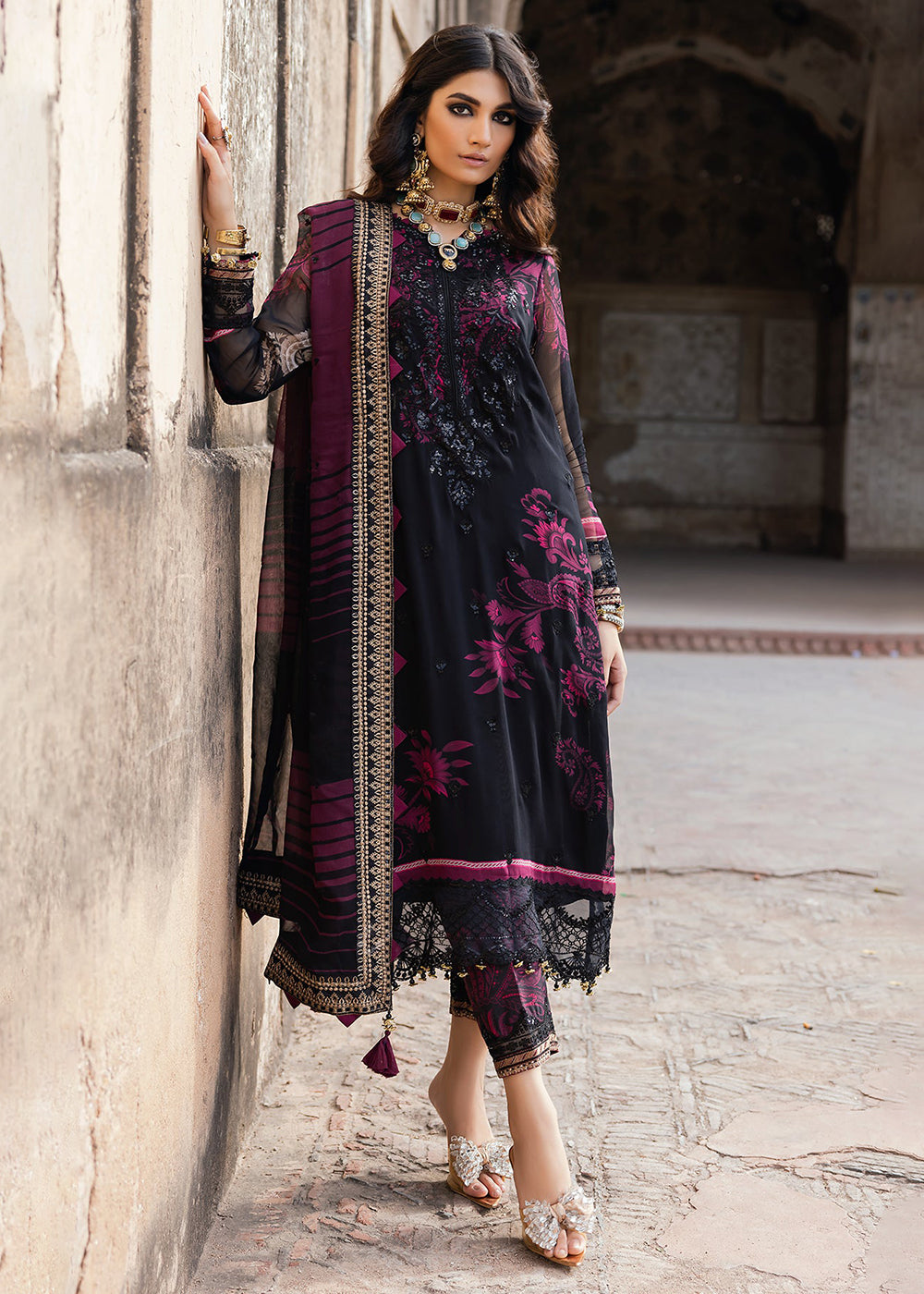 Buy Now Vasal Luxury Chiffon Collection '24 by Charizma | VSL5-10 Online at Empress Online in USA, UK, Canada & Worldwide at Empress Clothing.