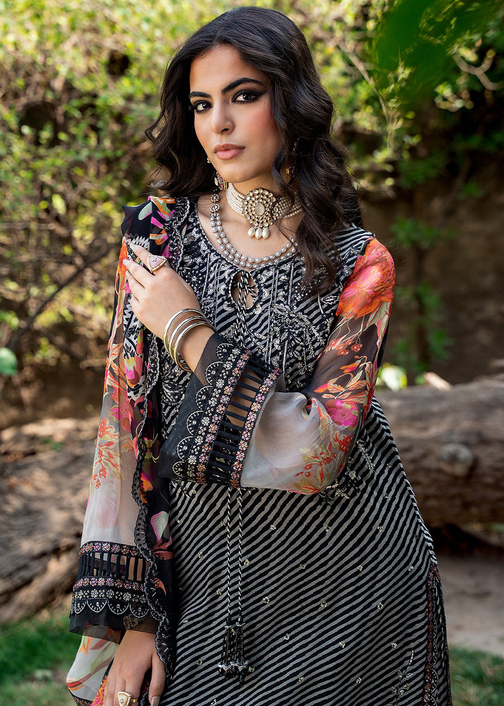 Buy Now Vasal Luxury Chiffons '26 by Charizma | VSLW6-02 Online in US, UK, Canada, France, Italy, Germany, Greece, Sweden, Netherlands & Worldwide at Empress.