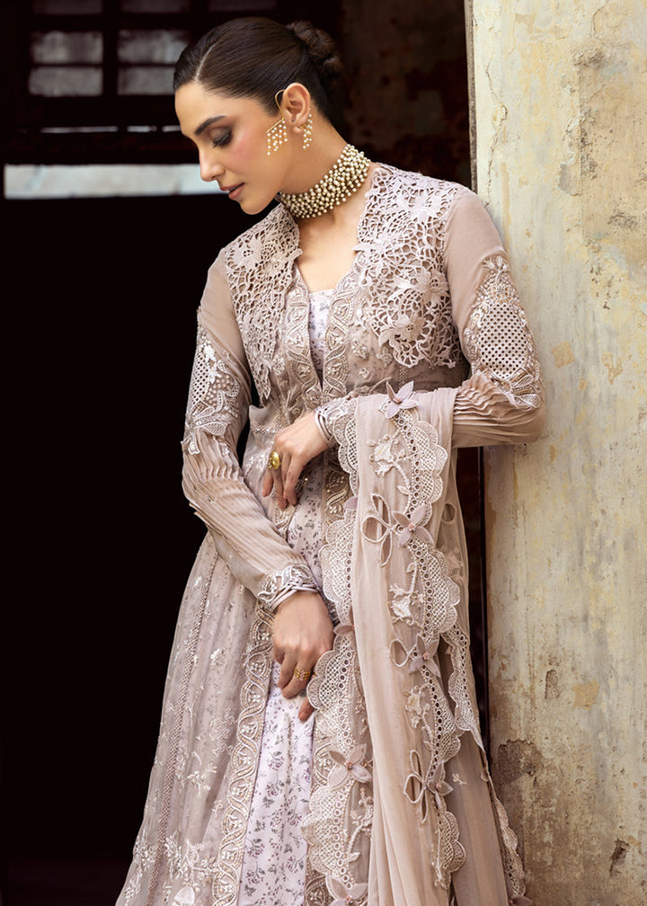 Buy Now Chiffons Luxury Formals '25 by Qalamkar | WC-01 AISLA Online in USA, UK, Canada, Germany, Italy, Austria, France, UAE & Worldwide at Empress Clothing.