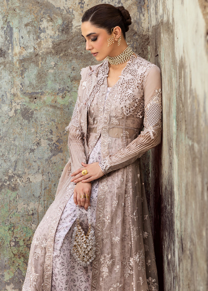 Buy Now Chiffons Luxury Formals '25 by Qalamkar | WC-01 AISLA Online in USA, UK, Canada, Germany, Italy, Austria, France, UAE & Worldwide at Empress Clothing.