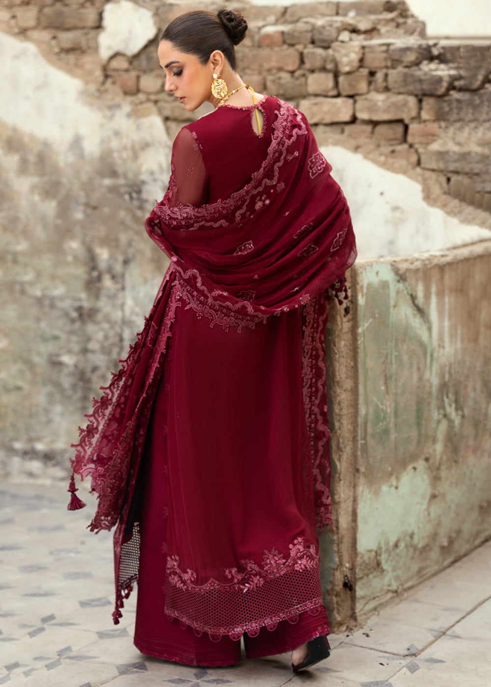 Buy Now Chiffons Luxury Formals '25 by Qalamkar | WC-06 JAYNE Online in USA, UK, Canada, Germany, Italy, Austria, France, UAE & Worldwide at Empress Clothing.