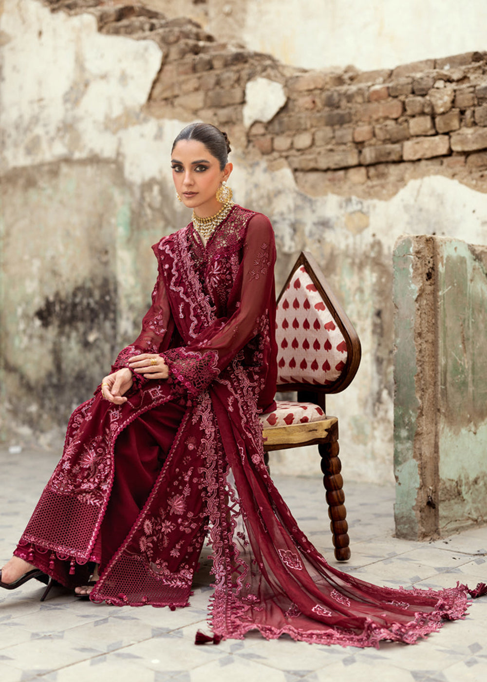 Buy Now Chiffons Luxury Formals '25 by Qalamkar | WC-06 JAYNE Online in USA, UK, Canada, Germany, Italy, Austria, France, UAE & Worldwide at Empress Clothing.