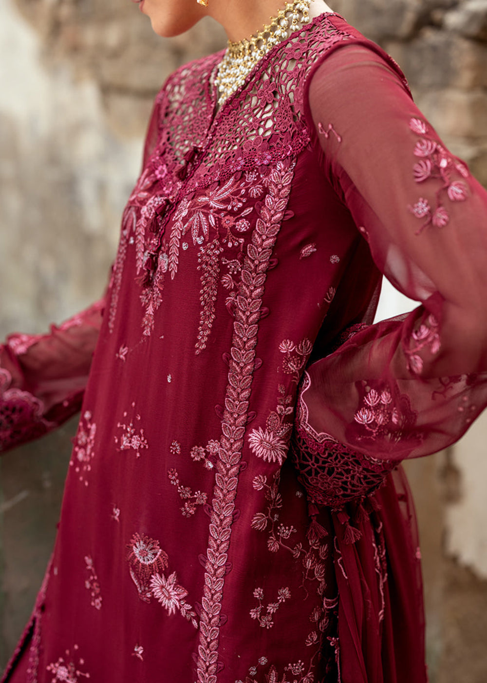 Buy Now Chiffons Luxury Formals '25 by Qalamkar | WC-06 JAYNE Online in USA, UK, Canada, Germany, Italy, Austria, France, UAE & Worldwide at Empress Clothing.