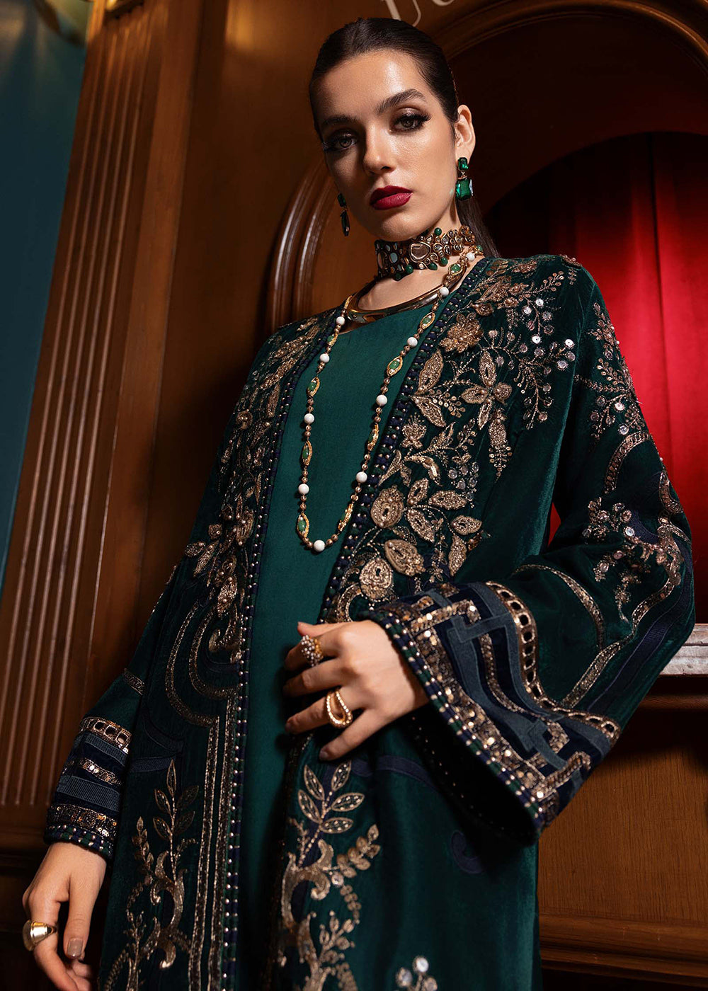 Buy Now Winter Luxe '25 by Maria B | WL-1302 Online in USA, UK, Canada, France, Italy, Germany, Sweden, Greece, Netherlands, Belgium & Worldwide at Empress.