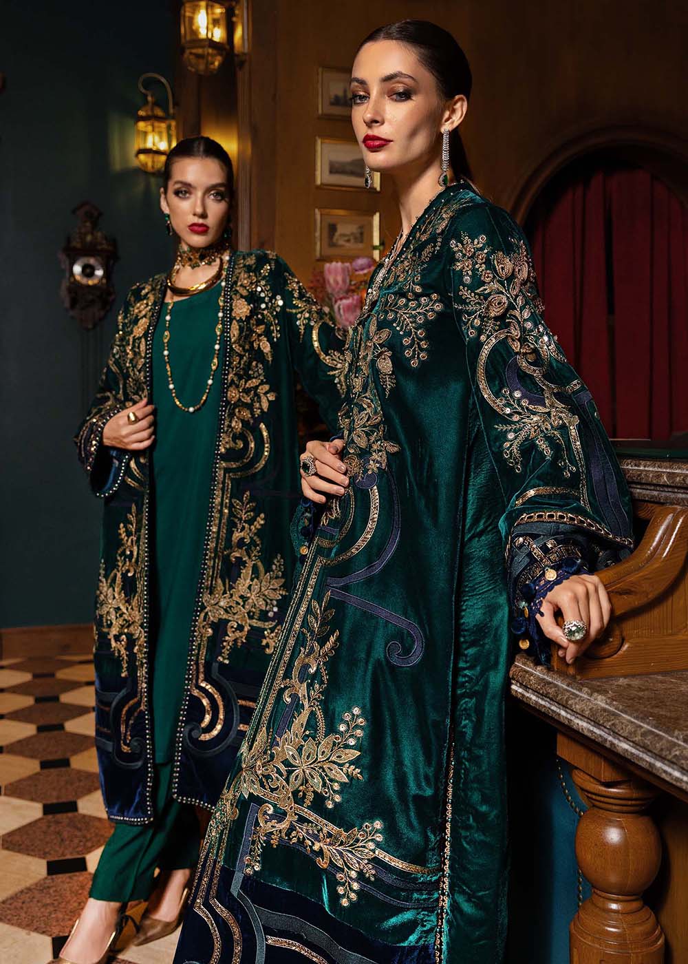 Buy Now Winter Luxe '25 by Maria B | WL-1302 Online in USA, UK, Canada, France, Italy, Germany, Sweden, Greece, Netherlands, Belgium & Worldwide at Empress.