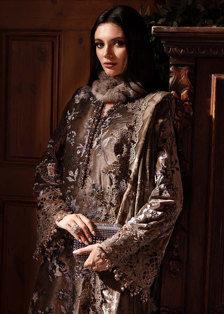 Buy Now Winter Luxe '25 by Maria B | WL-1303 Online in USA, UK, Canada, France, Italy, Germany, Sweden, Greece, Netherlands, Belgium & Worldwide at Empress.