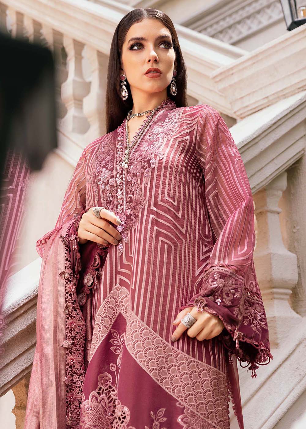 Buy Now Winter Luxe '25 by Maria B | WL-1304 Online in USA, UK, Canada, France, Italy, Germany, Sweden, Greece, Netherlands, Belgium & Worldwide at Empress.