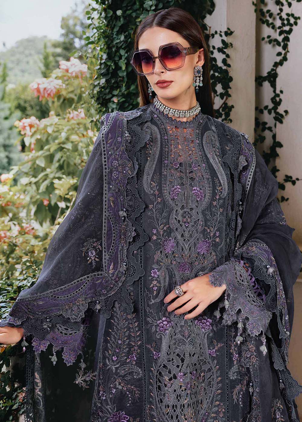 Buy Now Winter Luxe '25 by Maria B | WL-1305 Online in USA, UK, Canada, France, Italy, Germany, Sweden, Greece, Netherlands, Belgium & Worldwide at Empress.