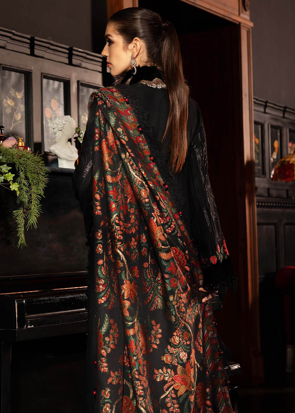 Buy Now Winter Luxe '25 by Maria B | WL-1309 Online in USA, UK, Canada, France, Italy, Germany, Sweden, Greece, Netherlands, Belgium & Worldwide at Empress.