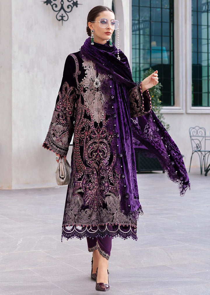 Buy Now Winter Luxe '25 by Maria B | WL-1311 Online in USA, UK, Canada, France, Italy, Germany, Sweden, Greece, Netherlands, Belgium & Worldwide at Empress.