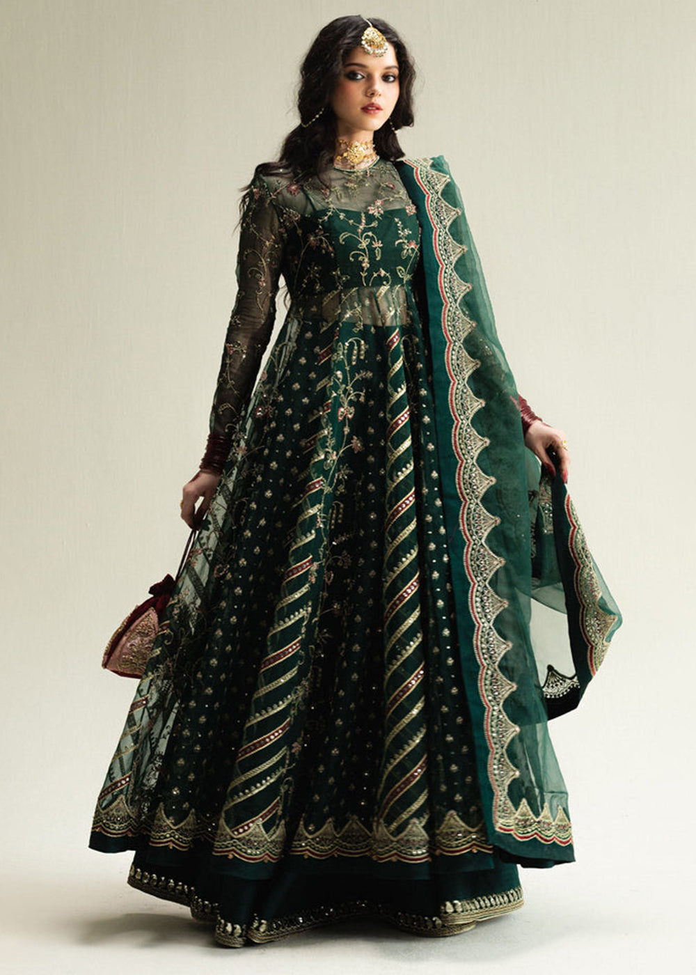 Buy Now Wedding Luxury Formals '25 by Zara Shahjahan | Bayaan Online in USA, UK, Canada, Greece, Germany, Ireland, Italy, UAE, Qatar & Worldwide at Empress.