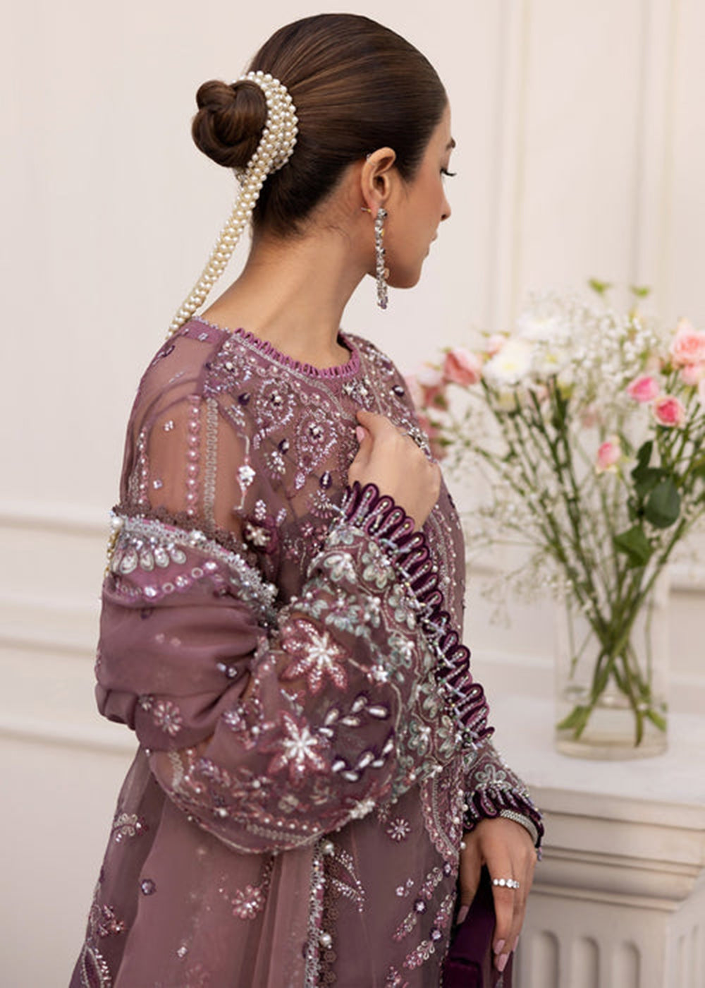 Buy Now Siraa Luxury Formals '25 by Sadaf Fawad Khan | Wistful Mauve Online in USA, UK, Canada, France, Italy, Germany, Sweden, Greece & Worldwide at Empress.