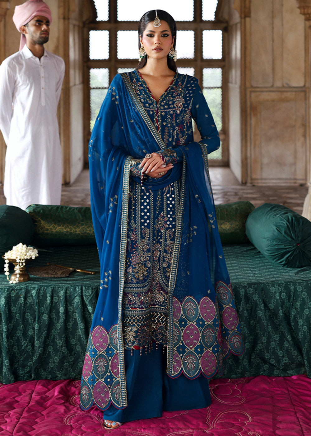 Buy Now Romansiyyah Luxury Formals 25 by Emaan Adeel | ZARQ Online in US, UK, Canada, France, Italy, Germany, Sweden, Greece, Ireland & Worldwide at Empress.