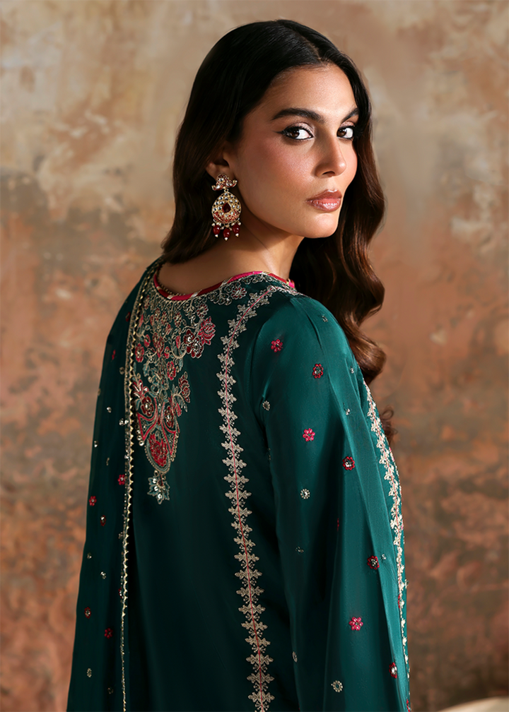 Afsana e Silk Formals '25 by Emaan Adeel | ZEHNASEEB