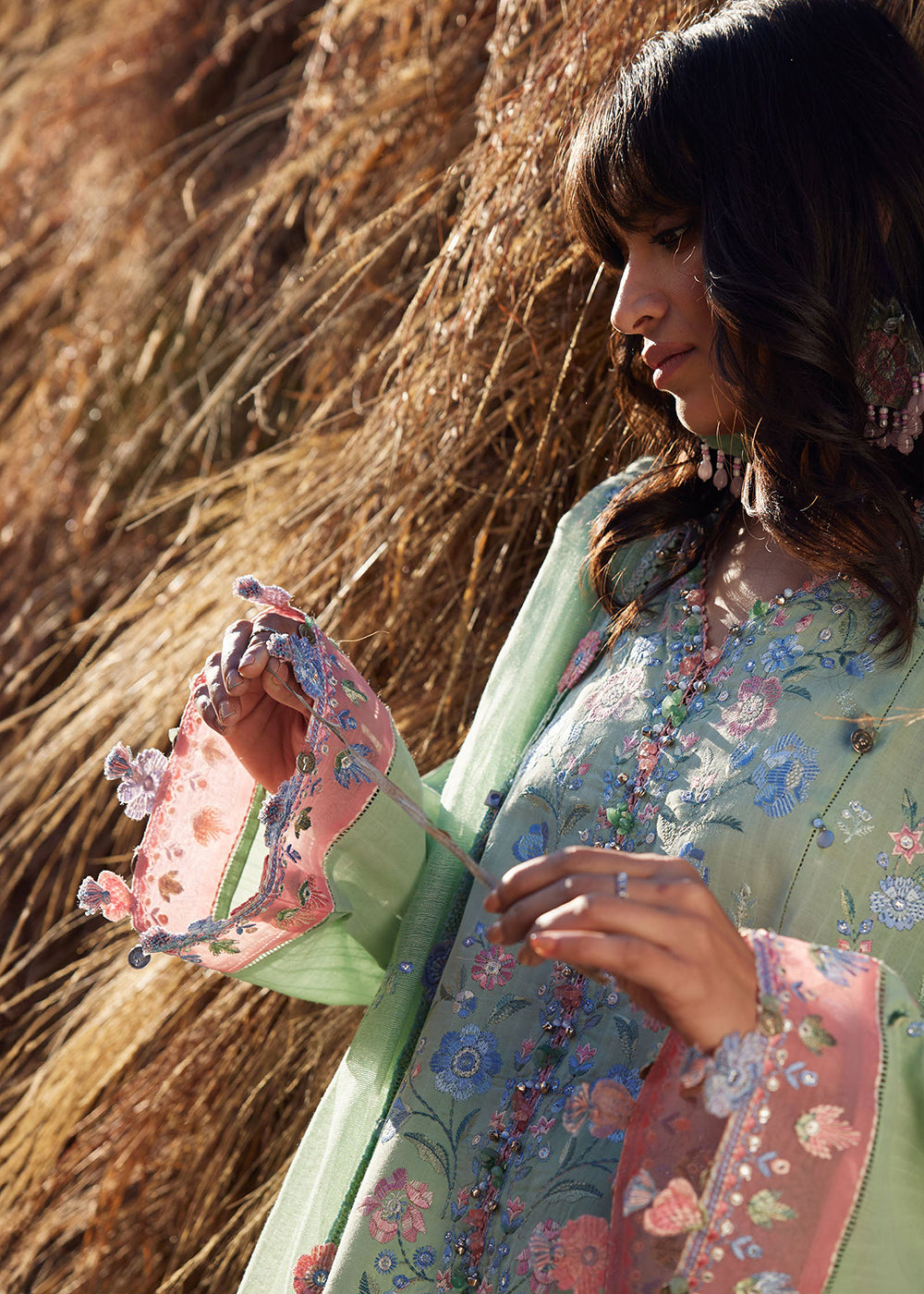 Buy Now Meiti Festive Lawn '26 by Zaha | RUÌMĚI 瑞美 (ZL26-01 B) Online in US, UK, Canada, France, Greece, Germany, Ireland, Sweden, UAE & Worldwide at Empress.