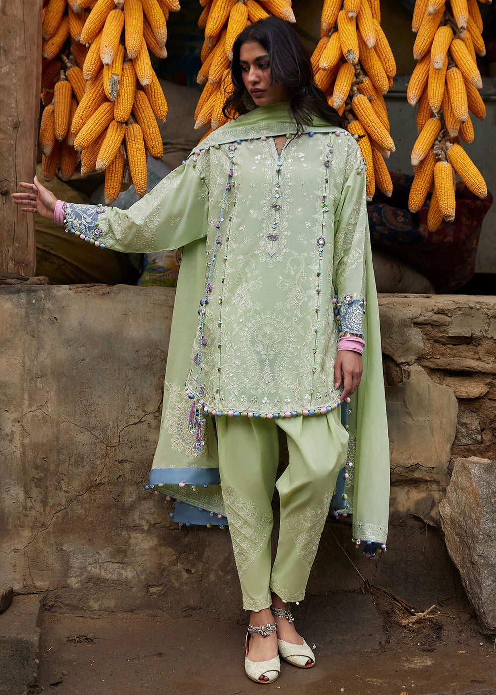 Buy Now Meiti Festive Lawn '26 by Zaha | RÙYÁ 乳雅 (ZL26-02 A) Online in US, UK, Canada, France, Greece, Germany, Ireland, Sweden, UAE & Worldwide at Empress.