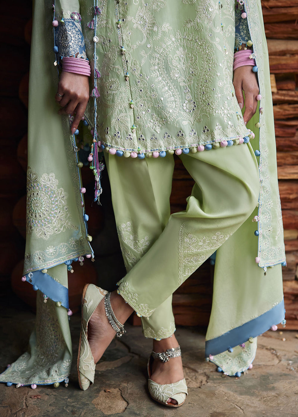 Buy Now Meiti Festive Lawn '26 by Zaha | RÙYÁ 乳雅 (ZL26-02 A) Online in US, UK, Canada, France, Greece, Germany, Ireland, Sweden, UAE & Worldwide at Empress.