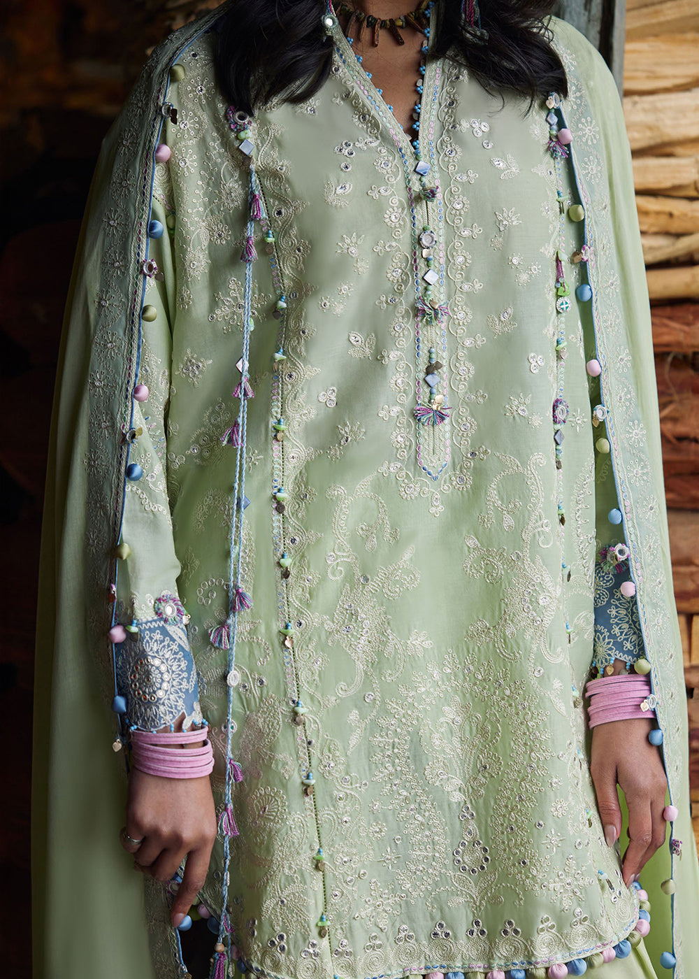 Buy Now Meiti Festive Lawn '26 by Zaha | RÙYÁ 乳雅 (ZL26-02 A) Online in US, UK, Canada, France, Greece, Germany, Ireland, Sweden, UAE & Worldwide at Empress.