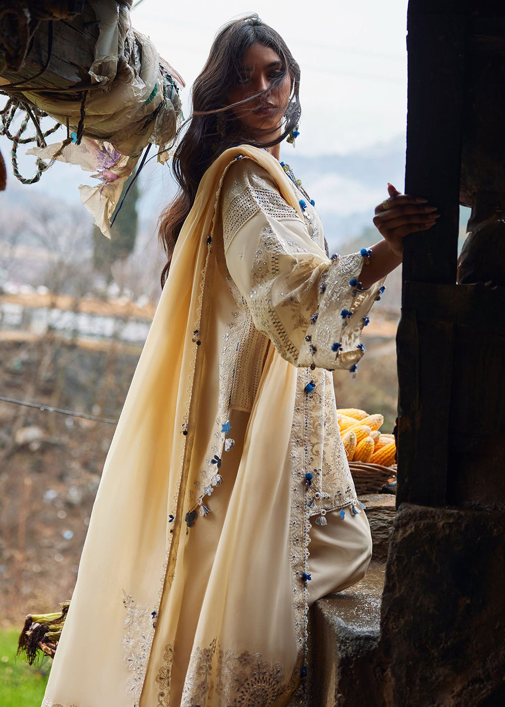 Buy Now Meiti Festive Lawn '26 by Zaha | RÙYÁ 乳雅 (ZL26-02 B) Online in US, UK, Canada, France, Greece, Germany, Ireland, Sweden, UAE & Worldwide at Empress.