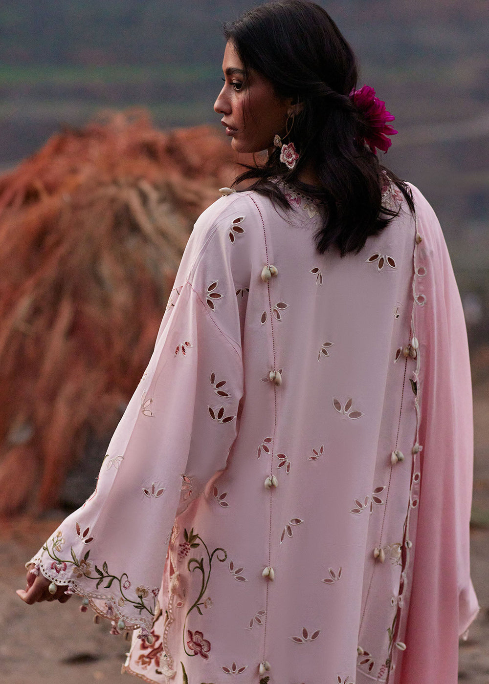 Buy Now Meiti Festive Lawn '26 by Zaha | JIĀYĪN 嘉音 (ZL26-04 A) Online in US, UK, Canada, France, Greece, Germany, Ireland, Sweden, UAE & Worldwide at Empress.