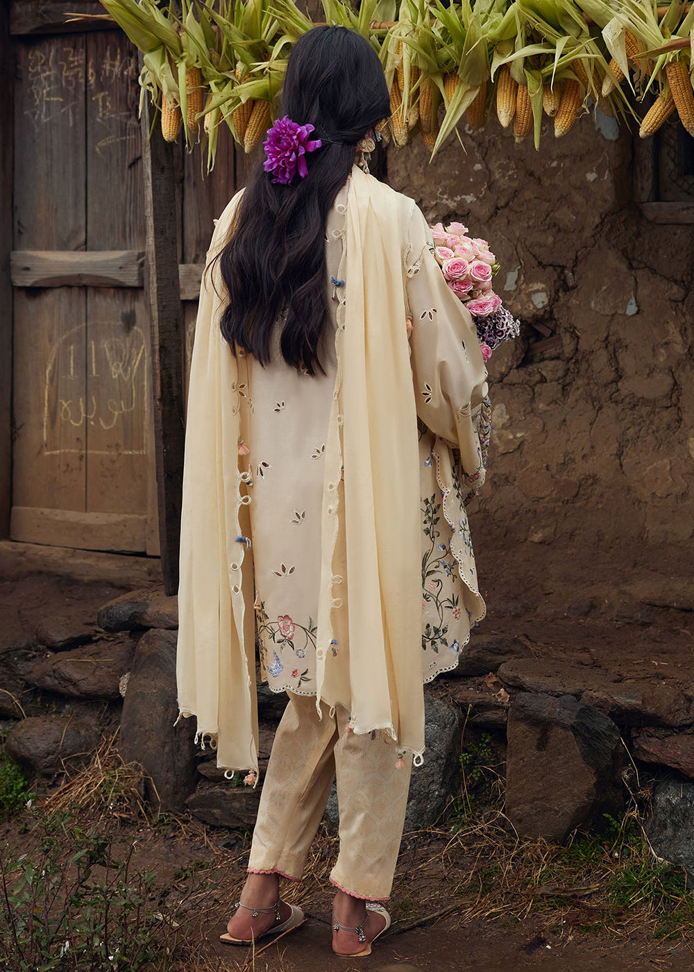 Buy Now Meiti Festive Lawn '26 by Zaha | JIĀYĪN 嘉音 (ZL26-04 B) Online in US, UK, Canada, France, Greece, Germany, Ireland, Sweden, UAE & Worldwide at Empress.