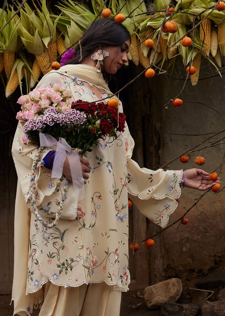 Buy Now Meiti Festive Lawn '26 by Zaha | JIĀYĪN 嘉音 (ZL26-04 B) Online in US, UK, Canada, France, Greece, Germany, Ireland, Sweden, UAE & Worldwide at Empress.